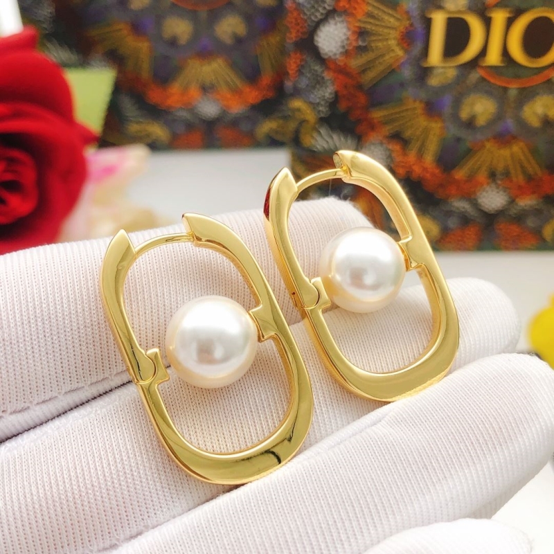 chr1st1an D10r earrings